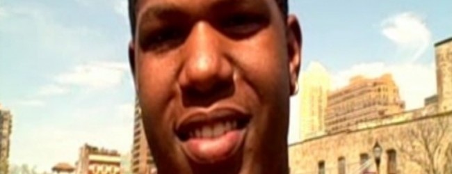 Syracuse Offers to Giant Two-Sport Star