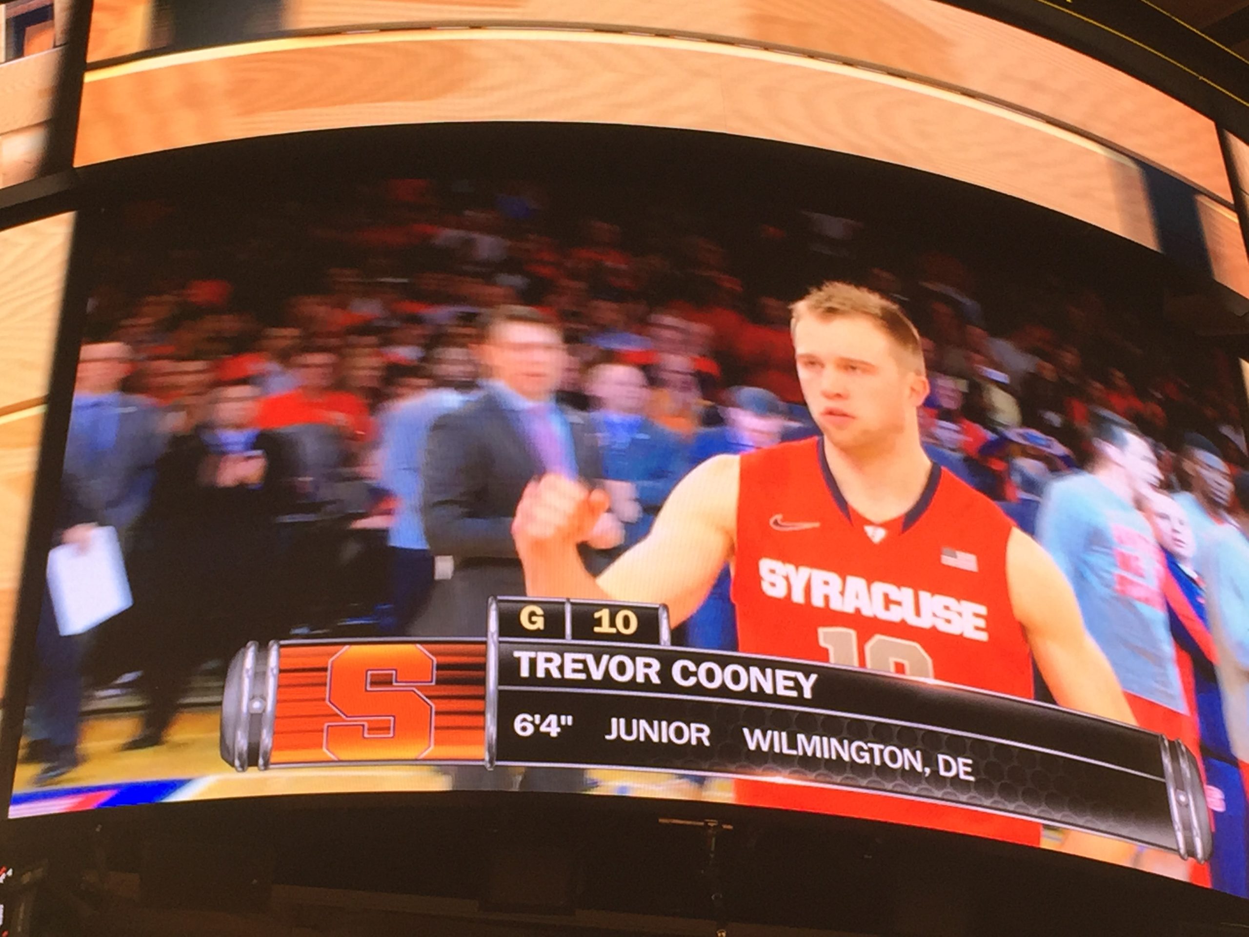 Cooney Comes Up Clutch for Syracuse
