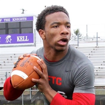 Quarterback Craziness: A Busy Day for Syracuse’s QB Targets