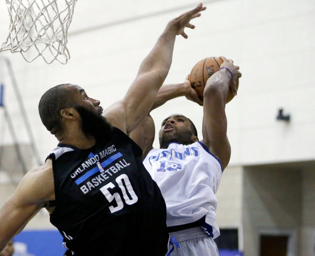 Former Syracuse Center Arinze Onuaku Shines in NBA Summer League