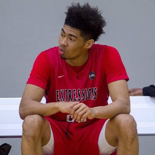 Syracuse Recruit Nick Richards Commits to Kentucky