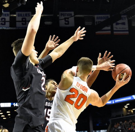 Syracuse Stumbles Against South Carolina, 64-50