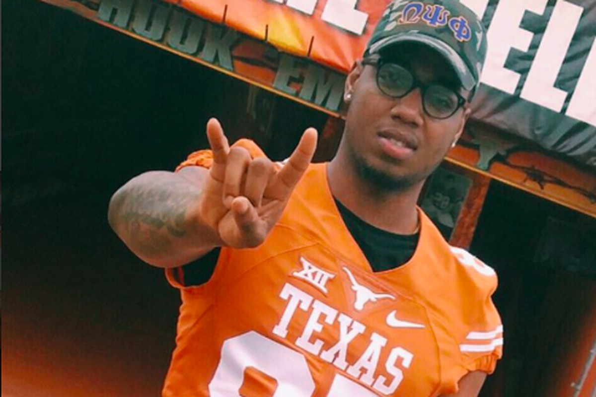 Syracuse TE Kendall Moore Transfers To Texas