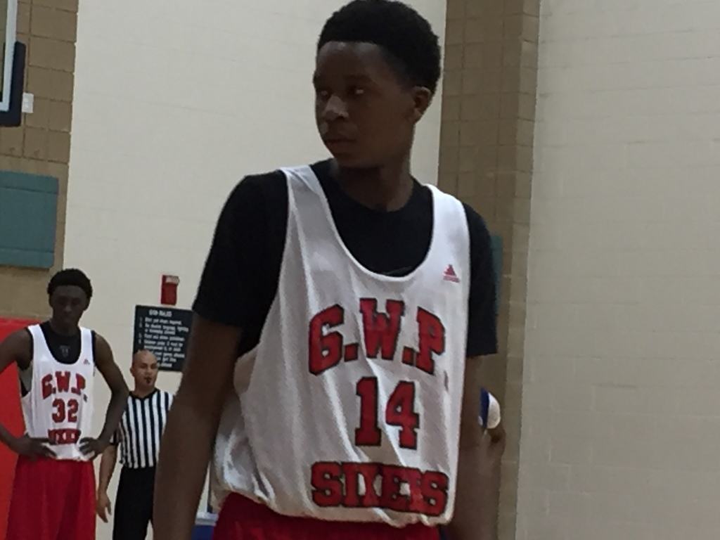 Syracuse basketball offers 2018 forward Robert Braswell