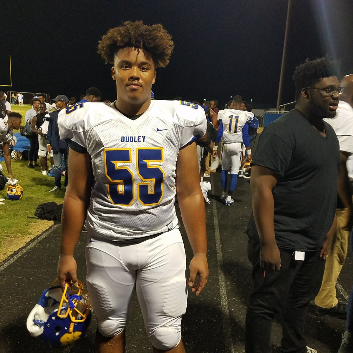 SU Football Offers Pair of Defensive Studs
