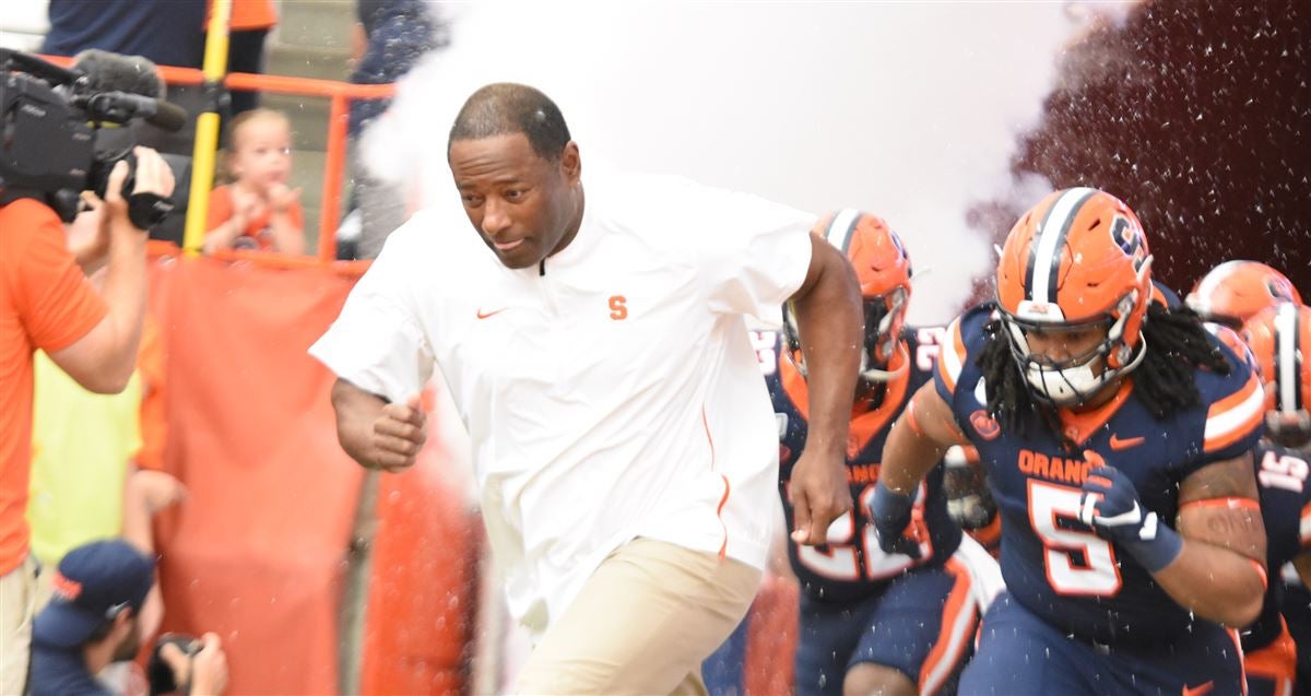 Losin’ and Crootin’: How Dino Babers Rebounds from 2020