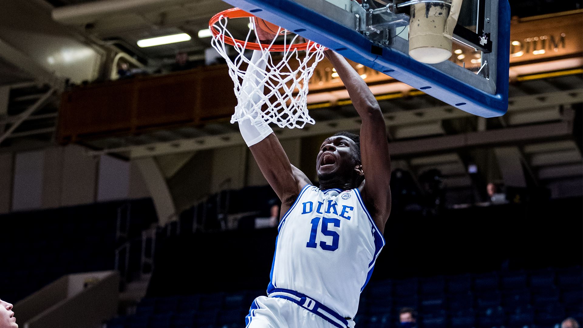 How did Duke Run SU Off the Floor at Cameron Indoor?