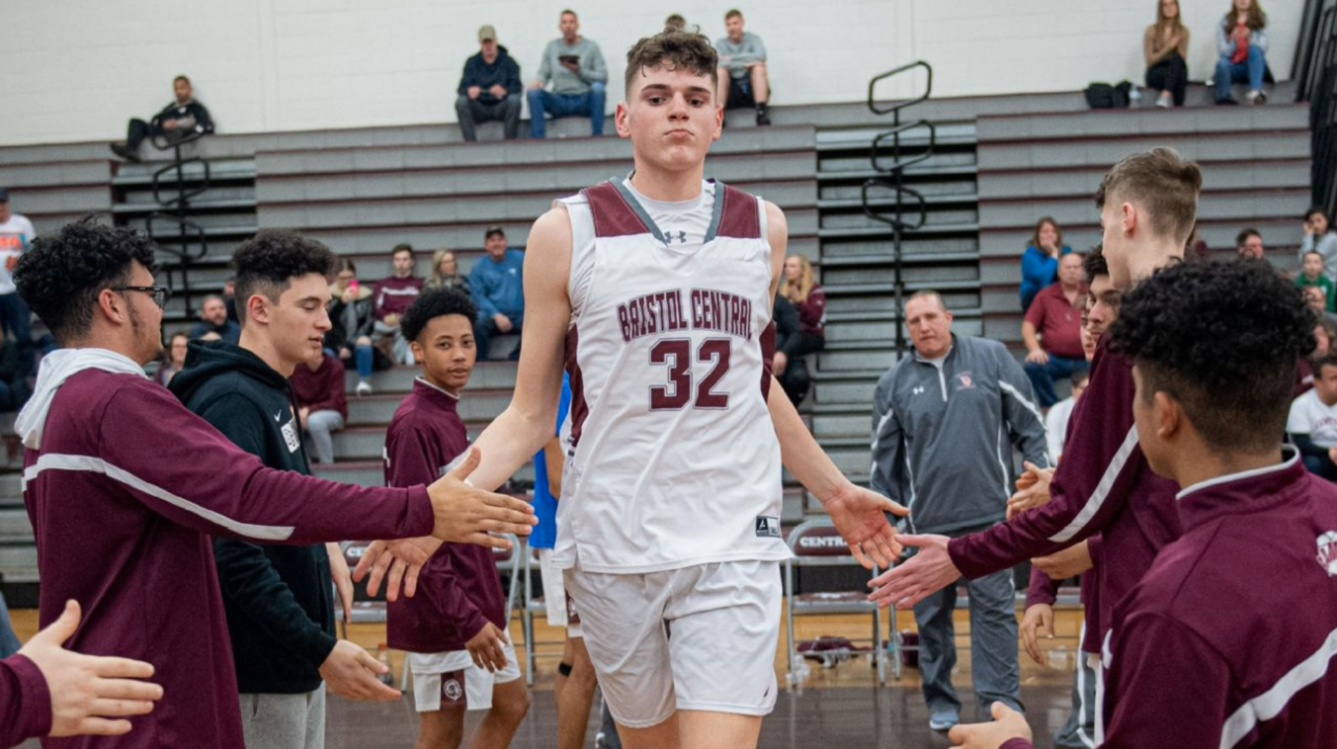 Here’s Why Syracuse Is Eyeing 4-Star Donovan Clingan and Why You Should Too