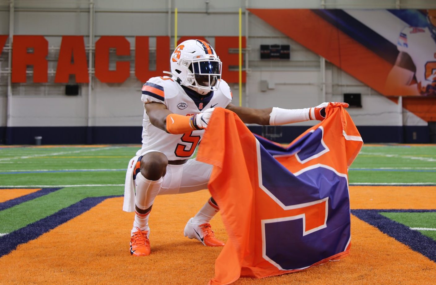 Top 100 Linebacker DeAunte Hunter Calls Visit to Syracuse “Amazing”