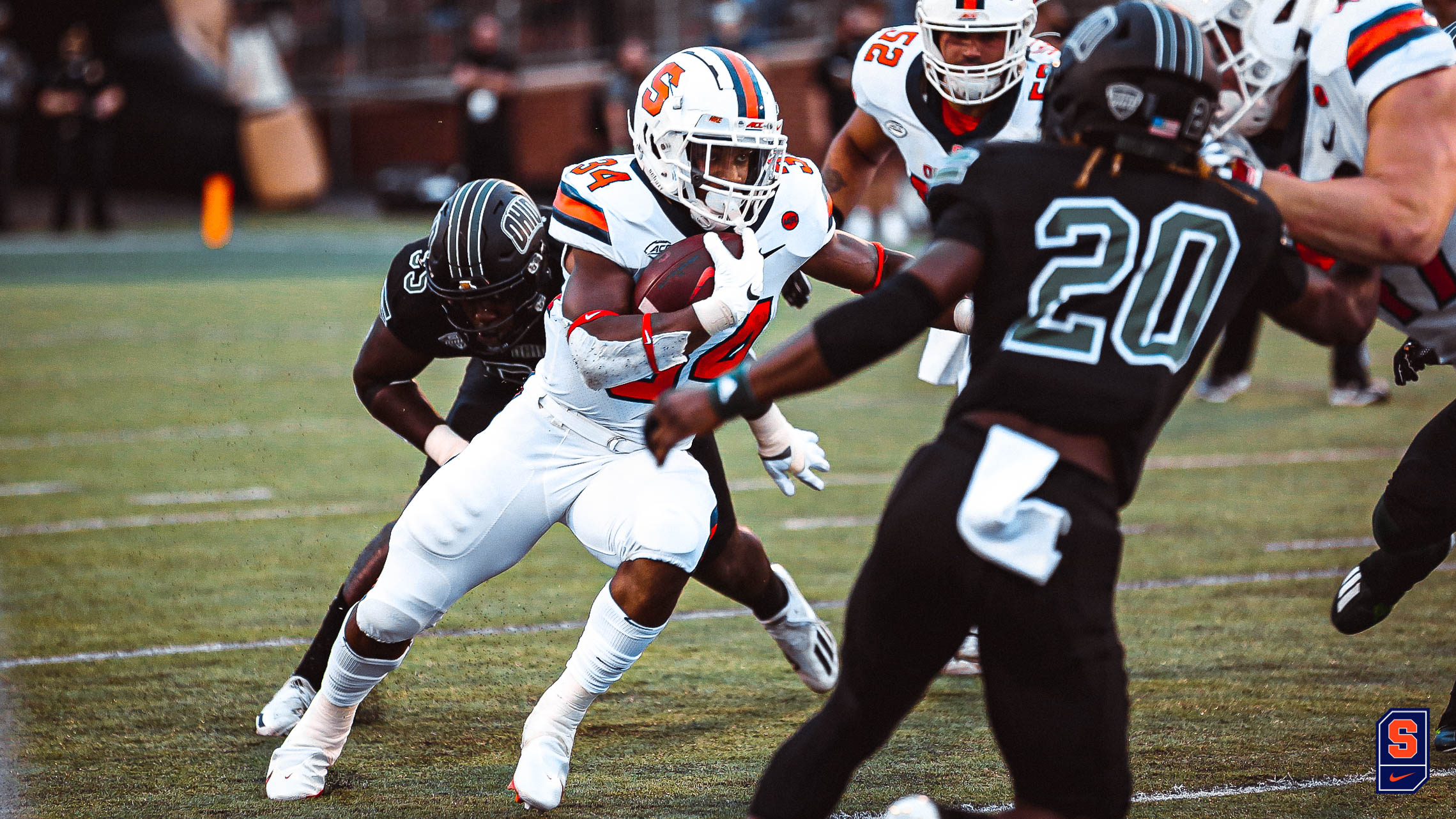 Syracuse Runs Through Ohio 29-9 in Season Opener