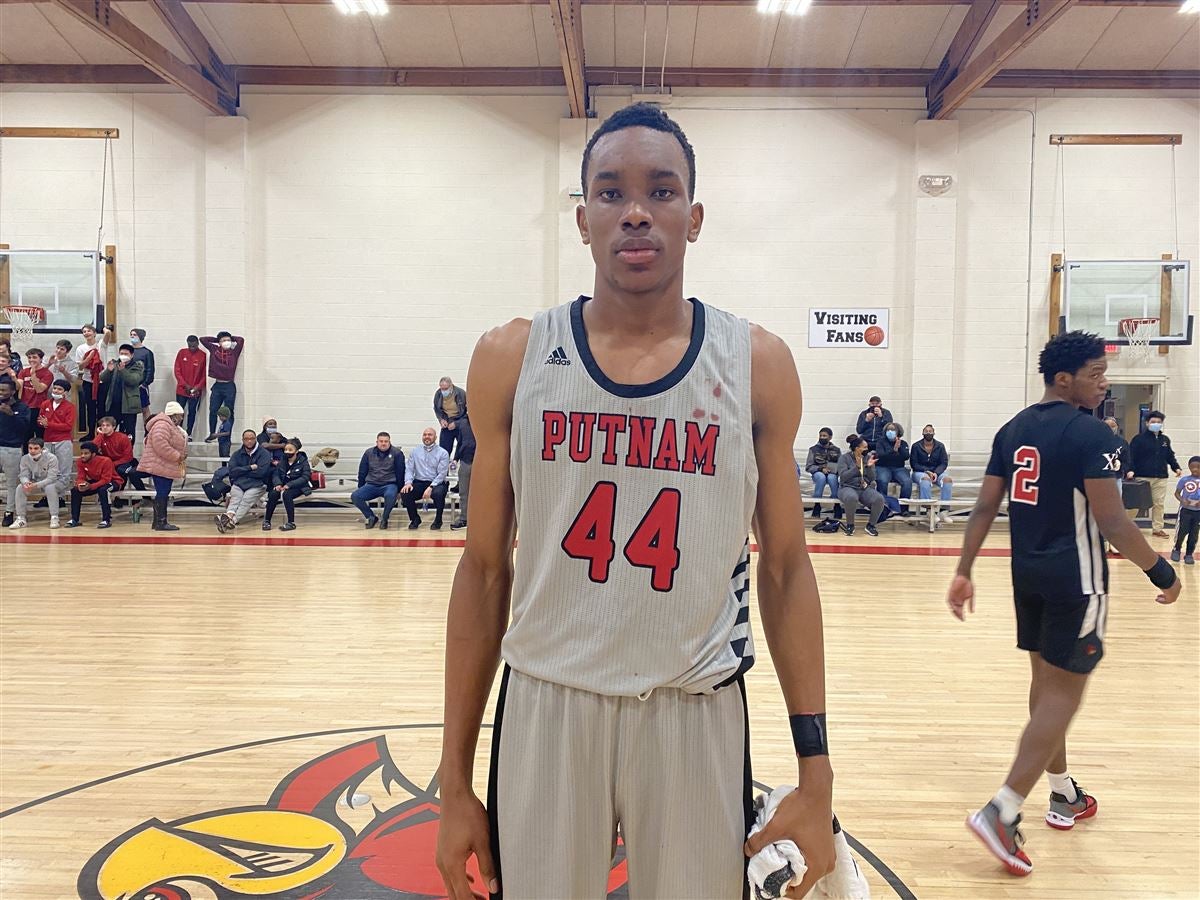Diamond in the Rough – Syracuse Offers 2023 Center Ugonna Kingsley