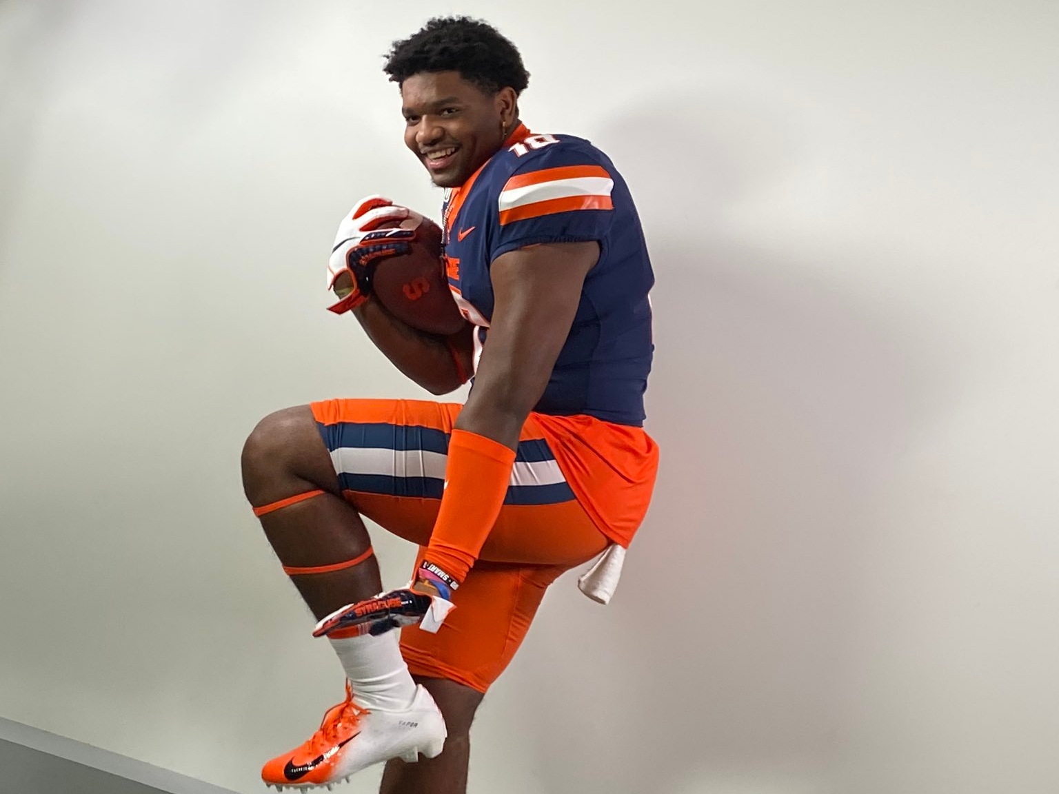 Former SU Star RB Recruit Switching Positions