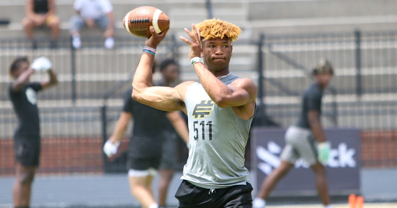 Syracuse Adds 2024 4-Star QB Jakhari Williams