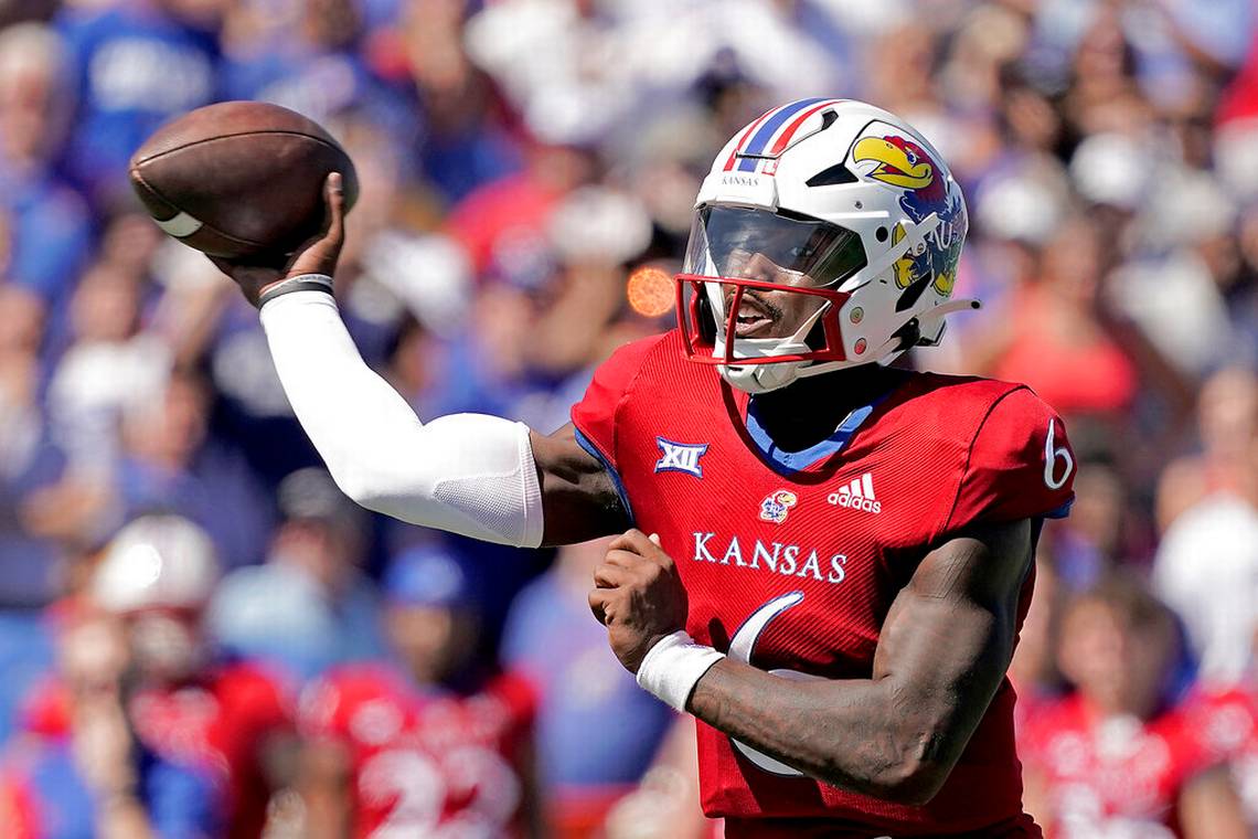 Former SU Recruit Daniels Named Preseason Big 12 OPOY