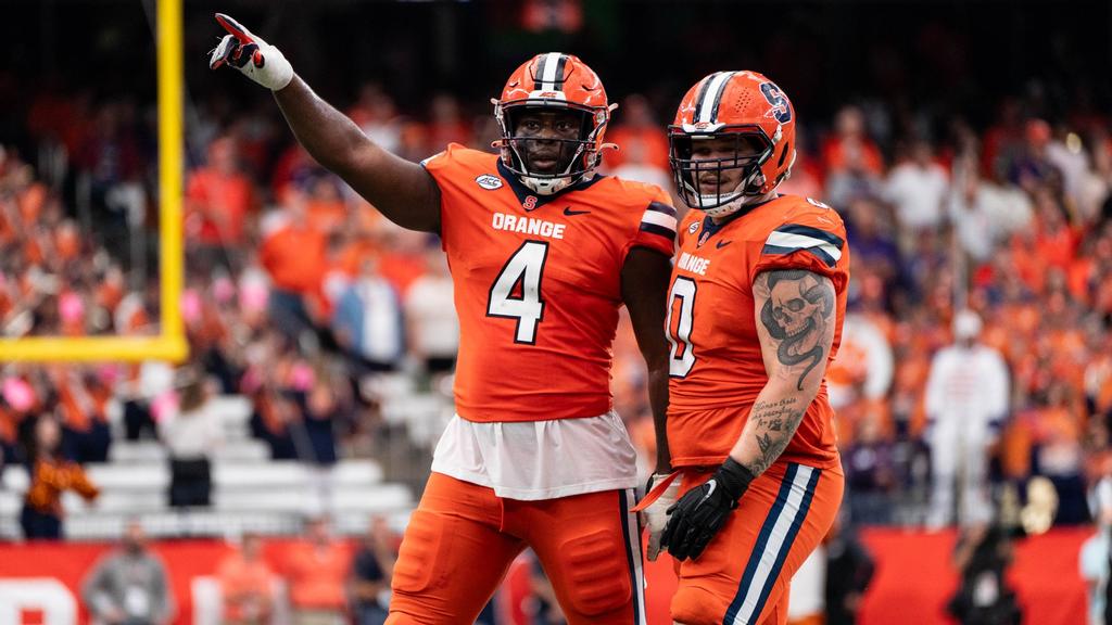 Ranking SU Football’s Uniform Combinations