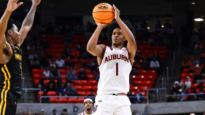 Should Syracuse Target 5-Star Aden Holloway?