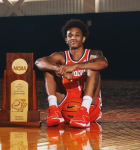 Sadiq White, Five-Star Recruit, Commits to Syracuse Basketball