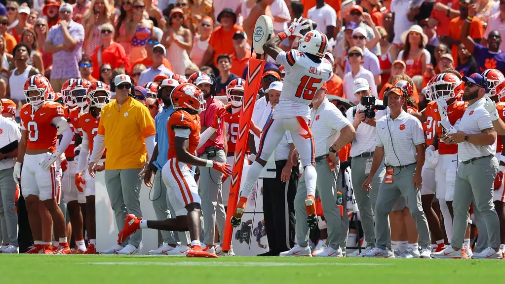 Syracuse Wide Receivers shine in 34-21 win at Clemson